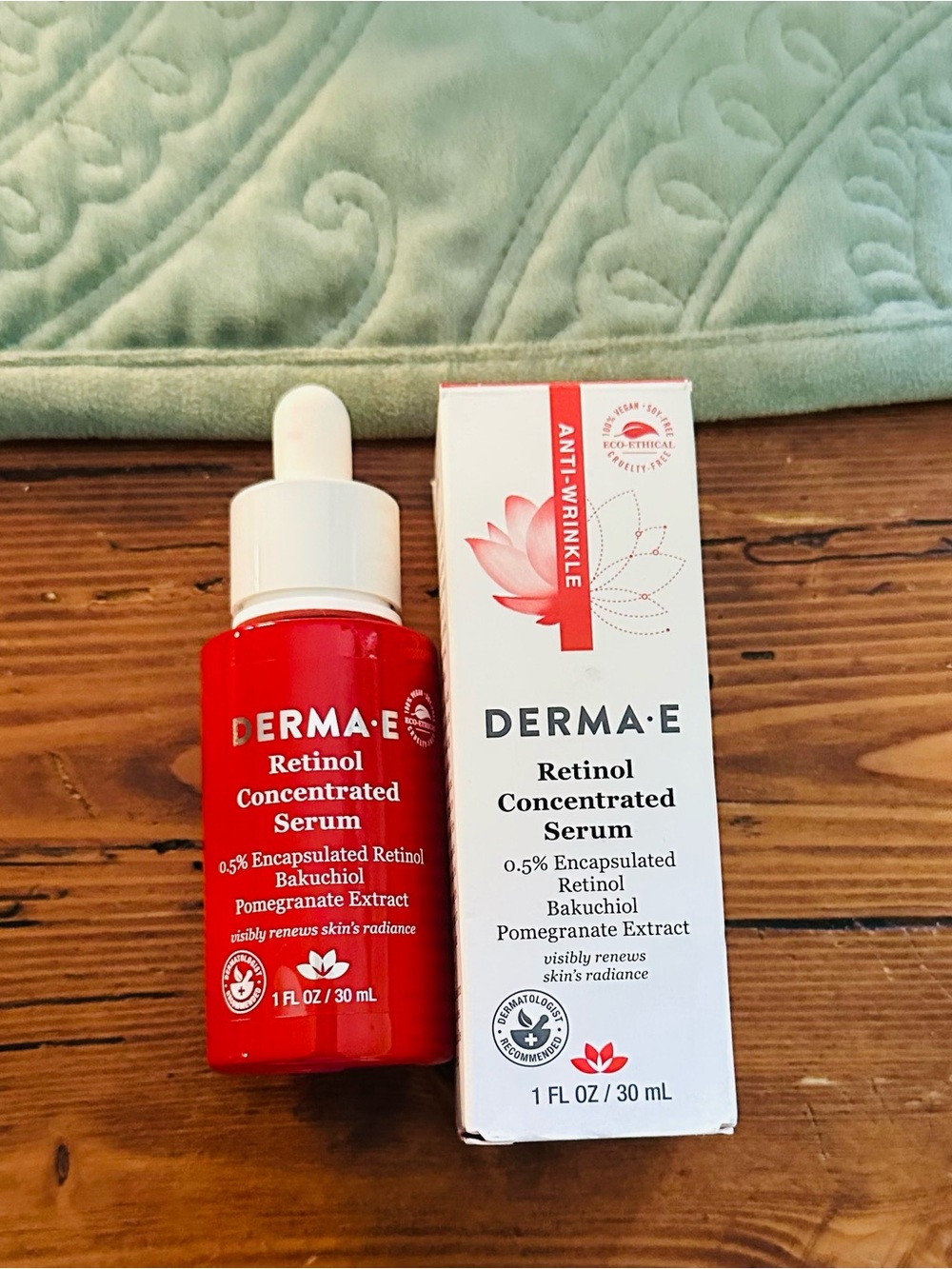 DERMA E Retinol Concentrated Serum 0.5% Visibly Renews Skins Radiance
